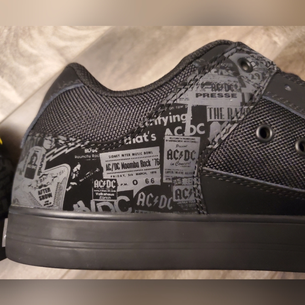 BNWT Mens DC AC/DC Shoes, Size 9.5 - Picture 6 of 12
